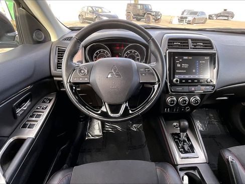 Used 2024 Mitsubishi Outlander Sport SE image 5