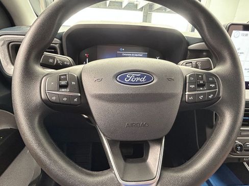 Used 2025 Ford Maverick XLT w/ Equipment Group 302A AWD/4WD image 29