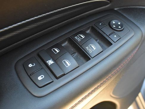 Used 2025 Dodge Durango GT image 24