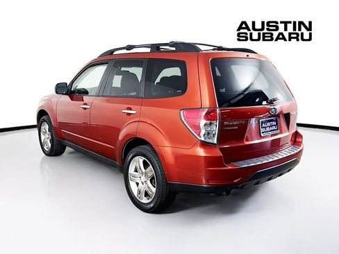 Used 2010 Subaru Forester 2.5X Premium image 5