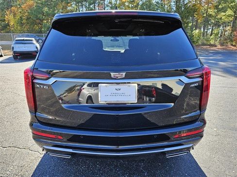 Certified 2025 Cadillac XT6 Premium Luxury image 12