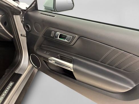 Used 2020 Ford Mustang GT Premium image 15