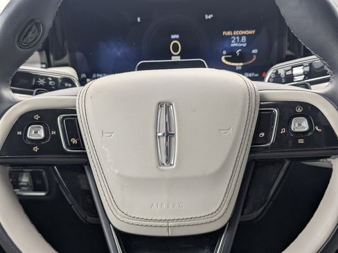 Used 2025 Lincoln Aviator AWD w/ Equipment Group 101A image 31