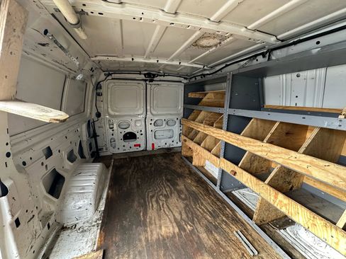 Used 2013 Ford E-250 and Econoline 250 image 21