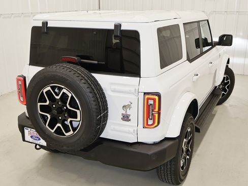 New 2025 Ford Bronco Outer Banks image 33