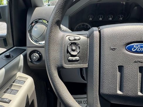 Used 2014 Ford F250 XLT w/ Snow Plow Prep Package AWD/4WD image 18