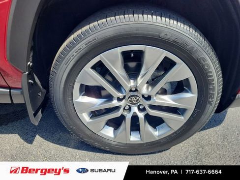 Used 2023 Toyota RAV4 XLE Premium AWD/4WD image 20