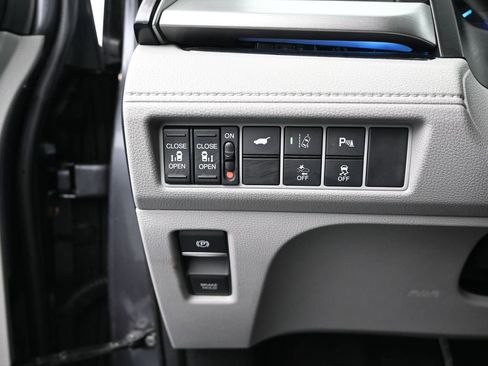 Used 2019 Honda Odyssey Elite image 21