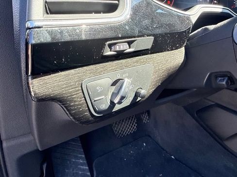Used 2019 Audi Q7 3.0T Premium Plus w/ Premium Plus Package AWD/4WD image 23