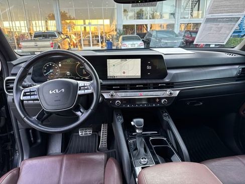 Used 2023 Kia Telluride SX image 12
