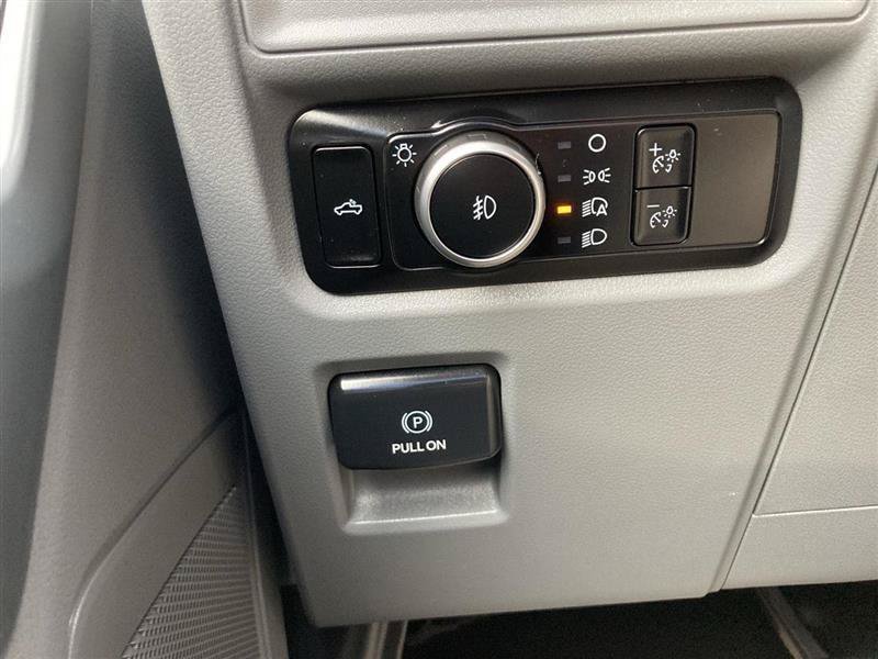 Used 2023 Ford F150 XLT AWD/4WD image 12