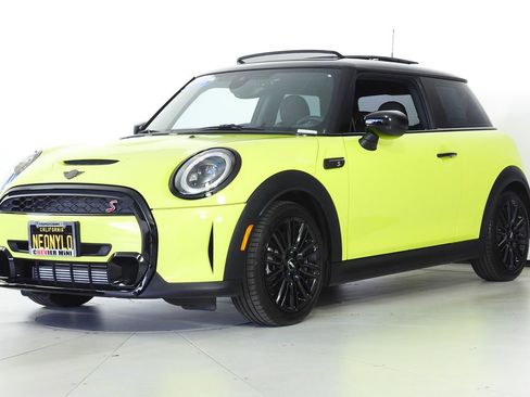 Certified 2023 MINI Cooper S image 2