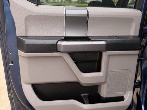 Used 2019 Ford F150 XLT w/ Equipment Group 302A Luxury AWD/4WD image 10