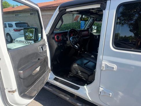 Used 2021 Jeep Wrangler Unlimited Rubicon AWD/4WD image 19