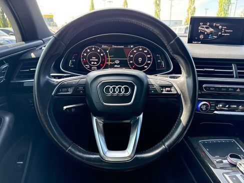 Used 2017 Audi Q7 3.0T Premium Plus w/ Premium Plus Package AWD/4WD image 19