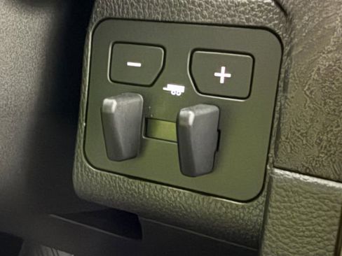 New 2026 Toyota Tacoma Limited AWD/4WD image 16