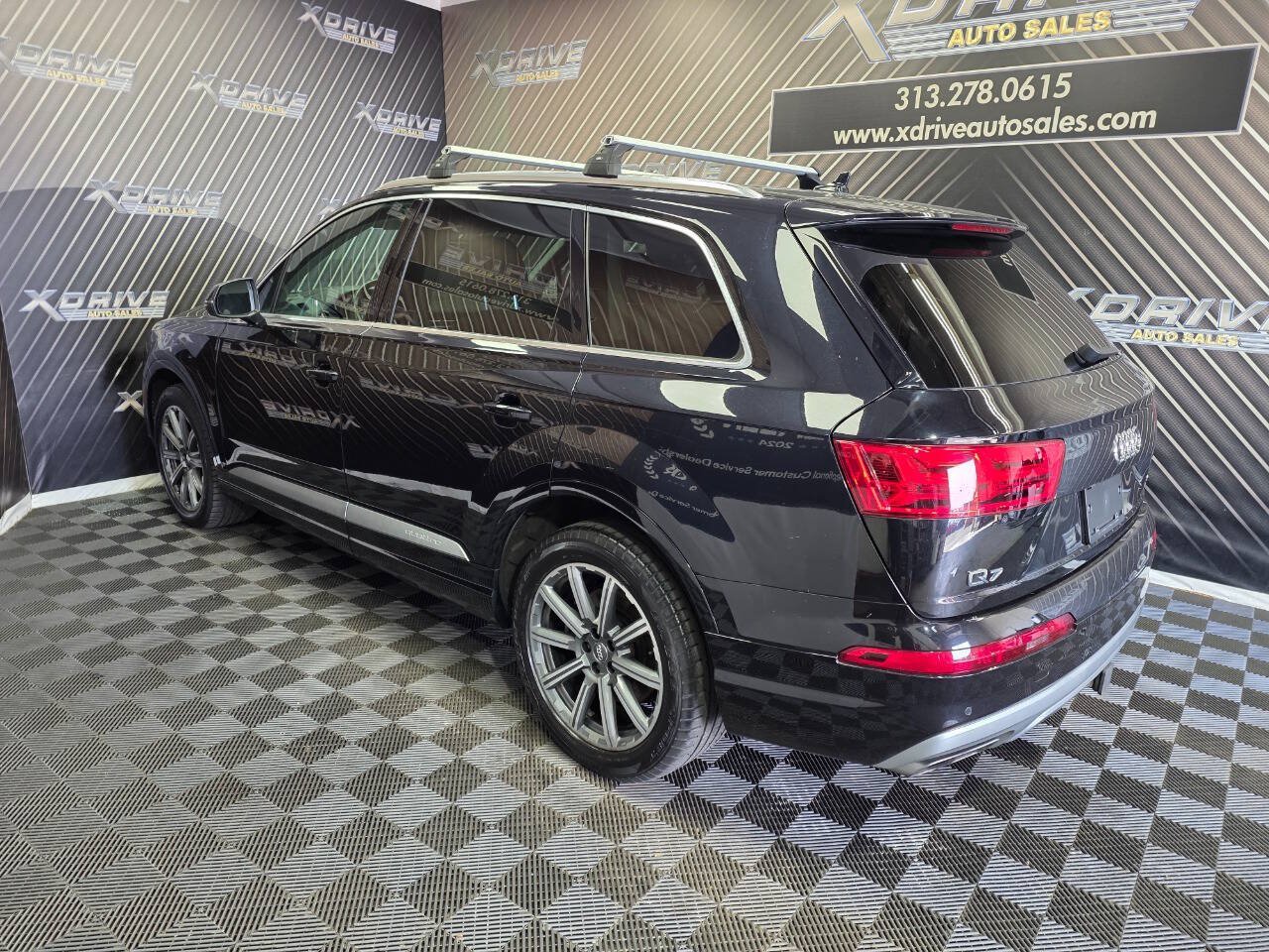 Used 2018 Audi Q7 3.0T Prestige AWD/4WD image 10