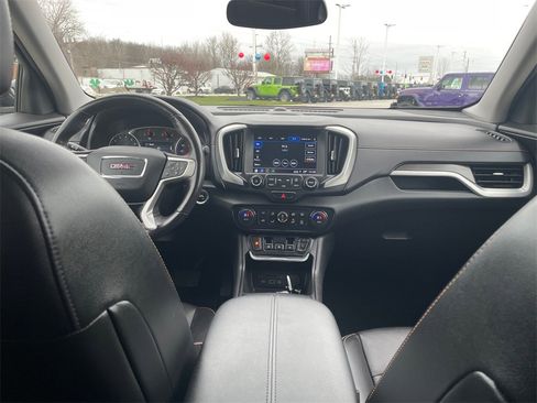 Used 2018 GMC Terrain SLT w/ Preferred Package image 47