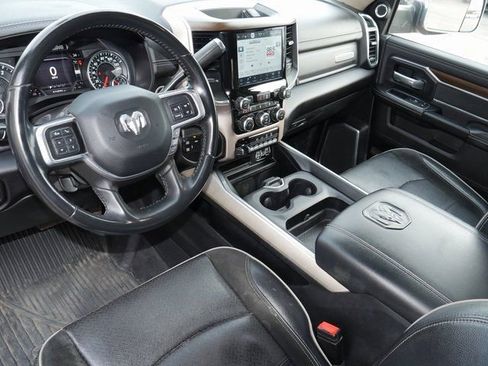 Used 2022 RAM 3500 Laramie image 15