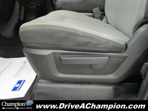 Used 2022 RAM 2500 Big Horn image 22