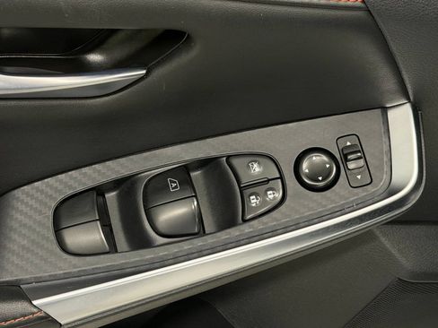 Used 2025 Nissan Sentra SR FWD image 25