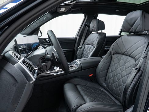 New 2026 BMW X7 xDrive40i w/ M Sport Package image 13