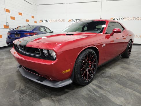 Used 2012 Dodge Challenger SRT8 w/ Premium Sound Group image 15