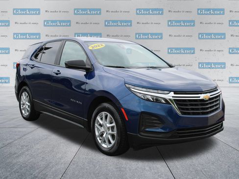 Used 2022 Chevrolet Equinox LS w/ LS Convenience Package FWD image 3