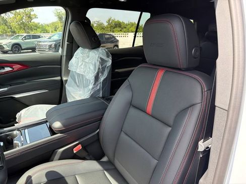 New 2026 Chevrolet Traverse RS AWD/4WD image 20