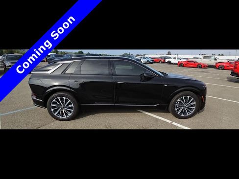 Used 2024 Cadillac Lyriq Sport RWD image 15