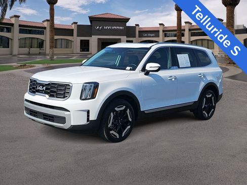 Used 2025 Kia Telluride S AWD/4WD image 4