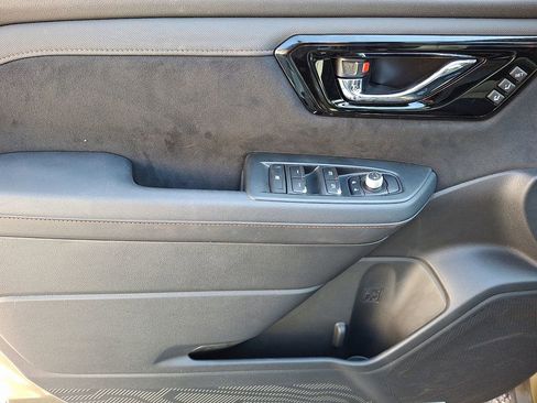 Used 2025 Subaru Forester Touring w/ Touring Package image 13