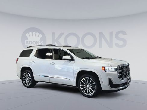 Used 2023 GMC Acadia Denali w/ Denali Technology Package AWD/4WD image 2