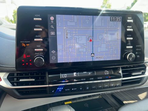 Certified 2023 Toyota Sienna Limited AWD/4WD image 20