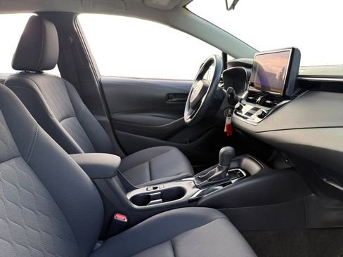 Used 2024 Toyota Corolla LE image 14