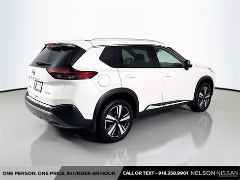 Certified 2023 Nissan Rogue SL w/ SL Premium Package image 5