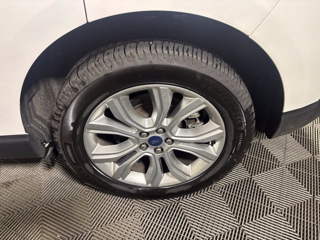 Used 2022 Ford Edge Titanium w/ Equipment Group 301A AWD/4WD image 47