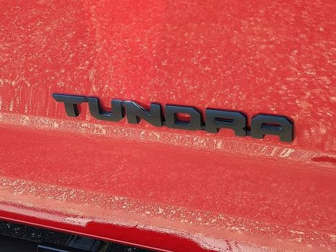 Used 2025 Toyota Tundra Limited AWD/4WD image 8