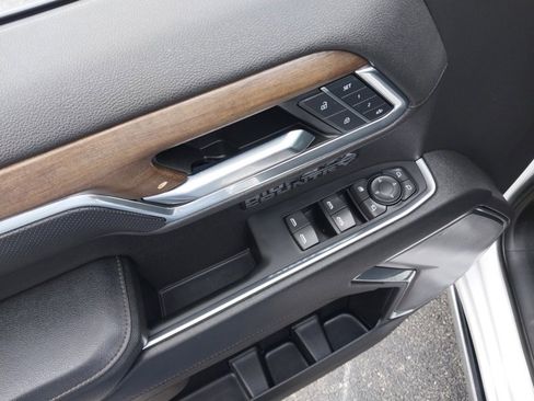 Used 2024 Chevrolet Silverado 1500 High Country image 20