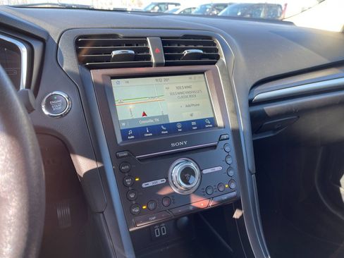 Used 2020 Ford Fusion Titanium image 20