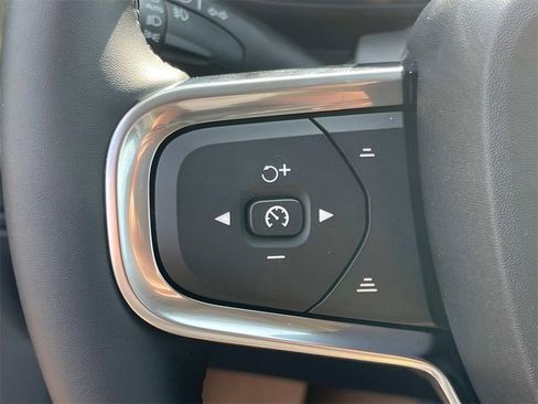 New 2026 Volvo XC40 B5 Plus w/ Protection Package Premier image 28