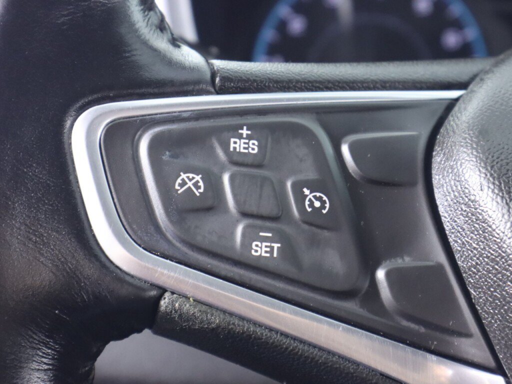 Used 2018 Chevrolet Equinox LT FWD image 12