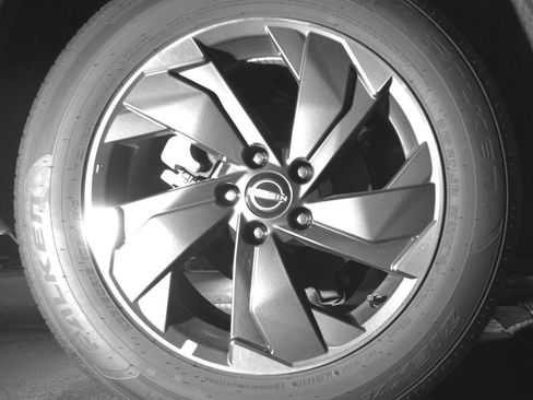 Used 2025 Nissan Rogue SV FWD image 12