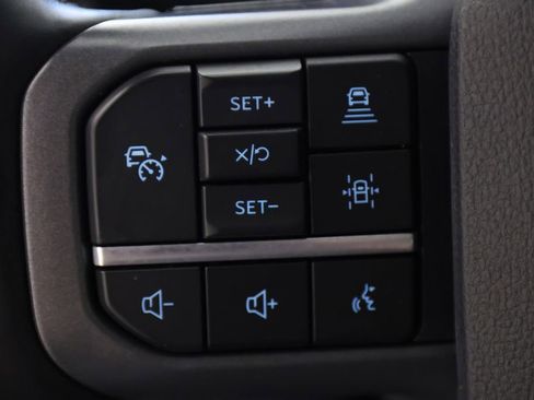 Used 2023 Ford F250 Lariat w/ Lariat Ultimate Package AWD/4WD image 23