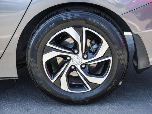 Used 2017 Honda Accord LX image 27