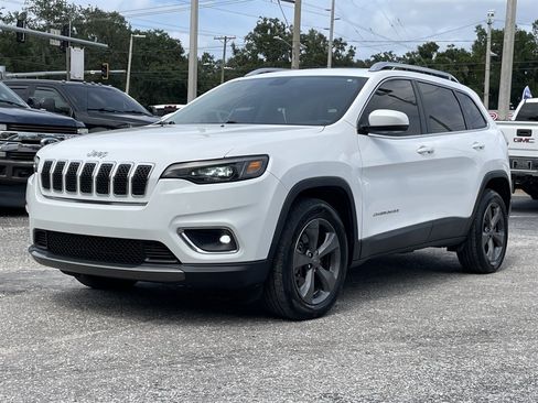 Used 2019 Jeep Cherokee Limited w/ Trailer Tow Group AWD/4WD image 10