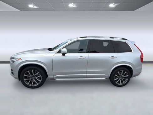 Used 2017 Volvo XC90 T6 Momentum w/ Vision Package AWD/4WD image 2