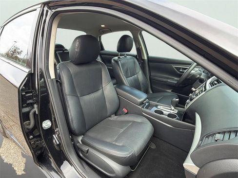 Used 2018 Nissan Altima 2.5 SV image 8