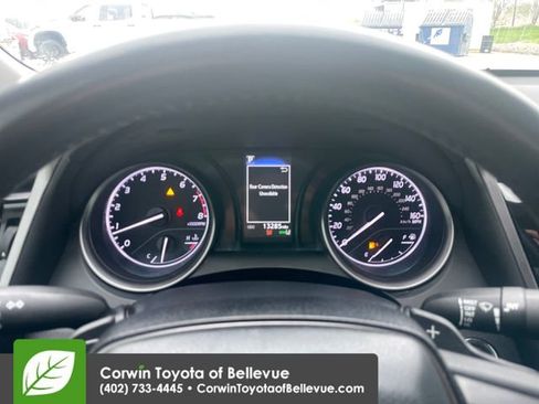 Used 2023 Toyota Camry SE w/ Convenience Package FWD image 9