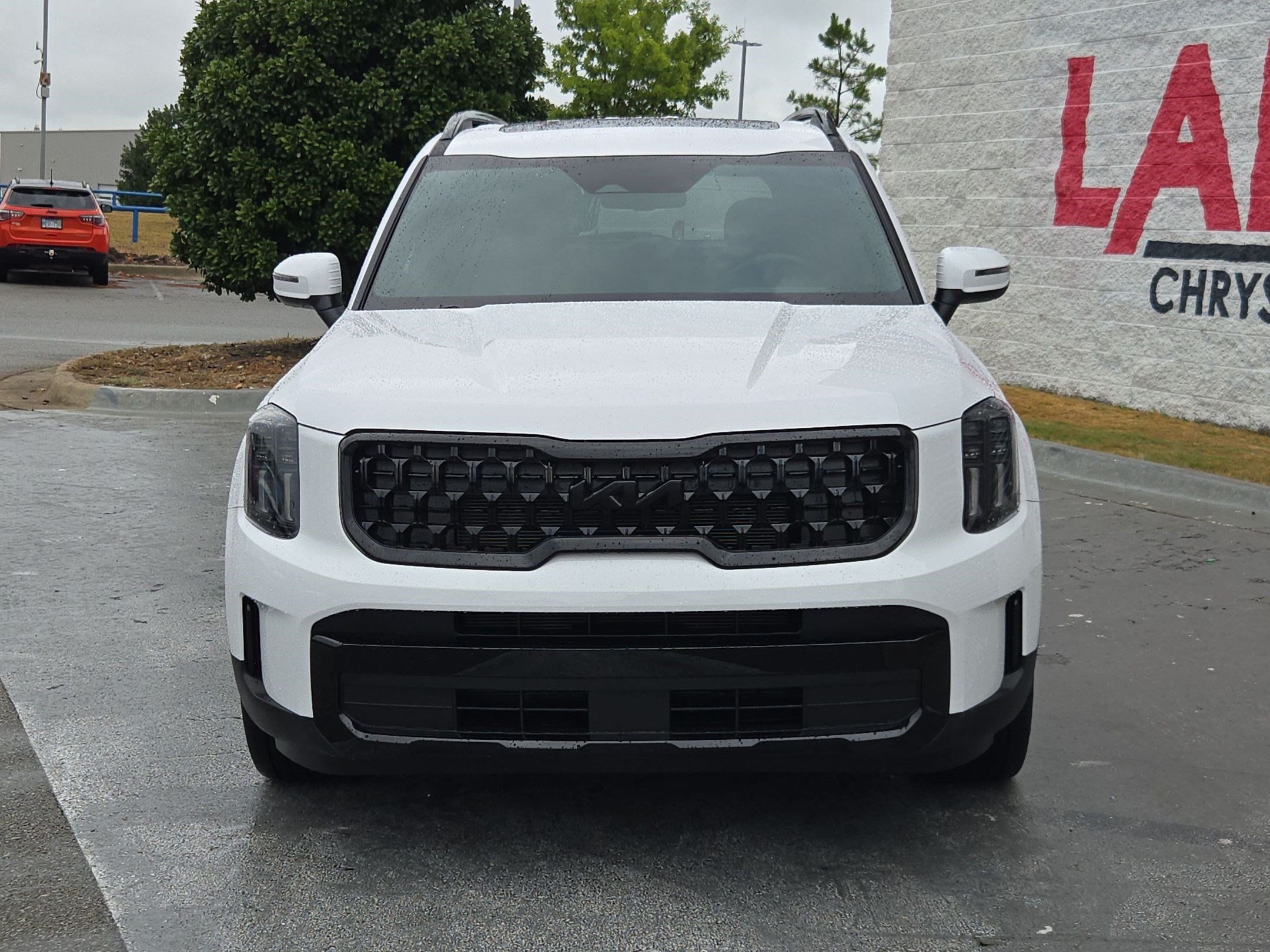 Used 2025 Kia Telluride EX X-Line AWD/4WD image 2